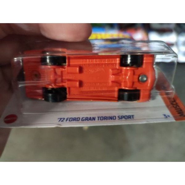 Машинка "Hot wheels: FORD GRAN TORINO" (оригінал)
