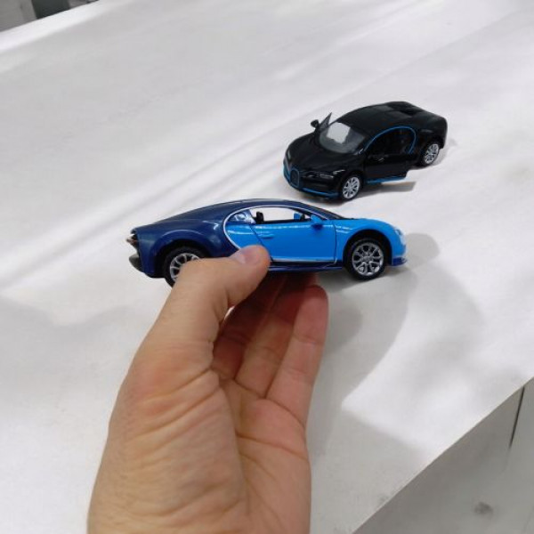 Машинка металева Автопром Bugatti Veyron Чорна