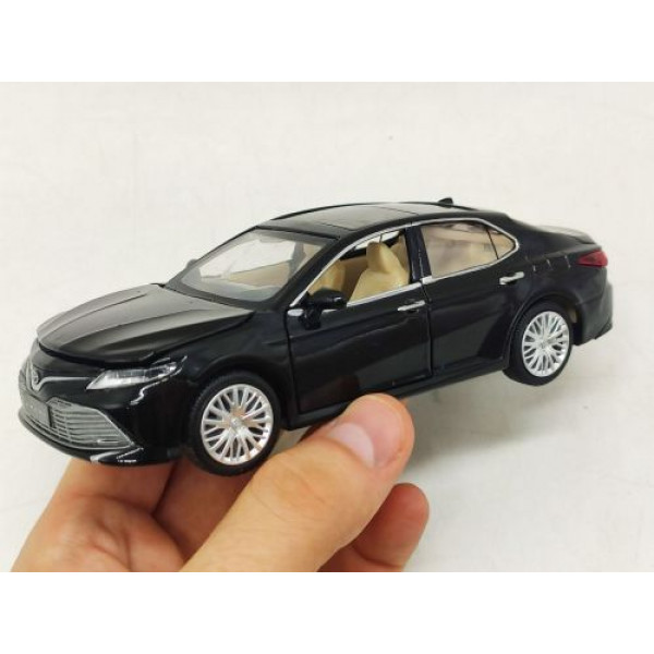 Машина металева "Toyota Camry", чорний