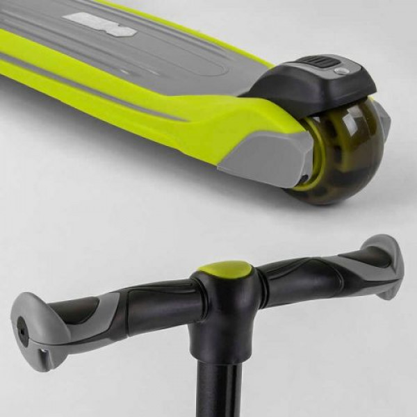 Самокат триколісний "Best Scooter (з сидінням, алюмінієве кермо, 3 колеса PU зі світлом, d = 12 см)
