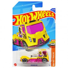 Машинка "Hot wheels: RENNEN RIG" (оригінал)