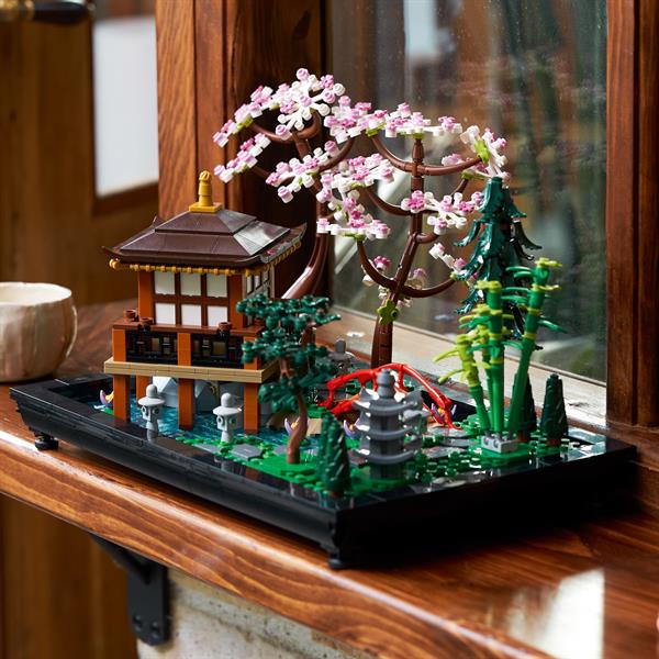 Конструктор LEGO Icons Тихий сад 1363 деталі (10315)