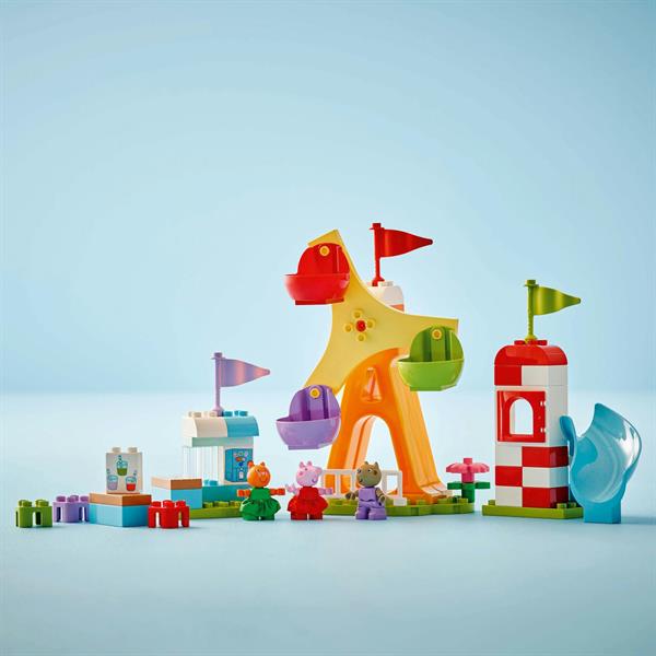 Конструктор LEGO DUPLO Свинка Пеппа Ярмарок розваг 53 деталі (10453)