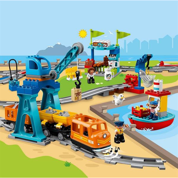 Конструктор LEGO DUPLO Trains Вантажний поїзд 105 деталей (10875)
