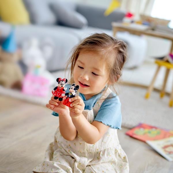 Конструктор LEGO DUPLO Disney Святковий поїзд Міккі та Мінні 22 деталі (10941)
