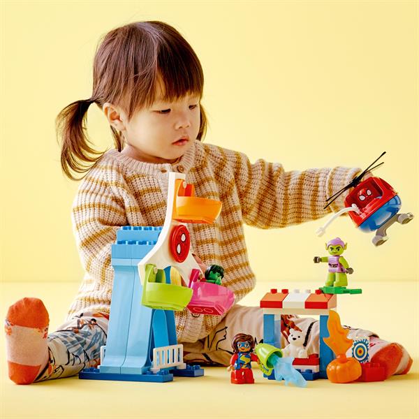 Конструктор LEGO DUPLO Super Heroes Людина-павук і друзі Пригоди на ярмарку 41 деталь (10963)