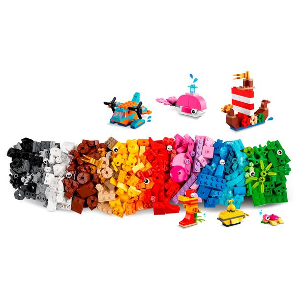 Конструктор LEGO Classic Творчі веселощі в океані 333 деталі (11018)