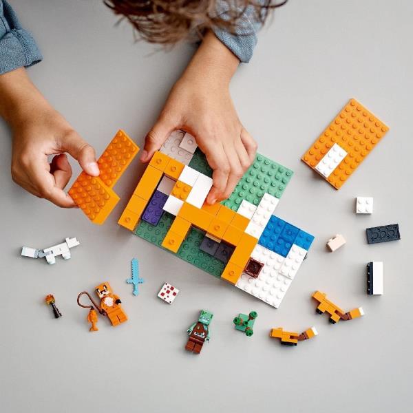 Конструктор LEGO Minecraft Лисяча хатина 193 деталі (21178)