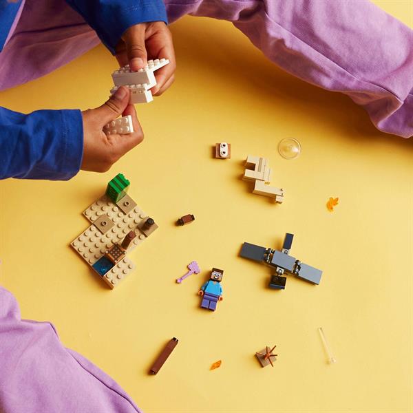 Конструктор LEGO Minecraft Експедиція Стіва в пустелю 75 деталей (21251)