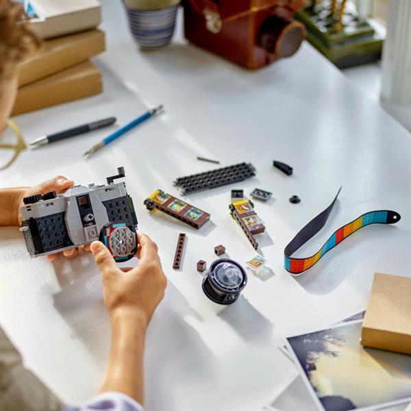 Конструктор LEGO Creator Ретро-фотокамера 261 деталь (31147)