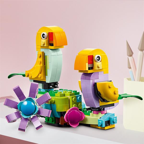 Конструктор LEGO Creator Квіти в лійці 420 деталей (31149)