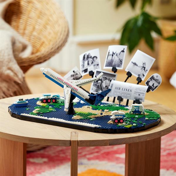 Конструктор LEGO Family Миті з подорожей 1231 деталь (41838)