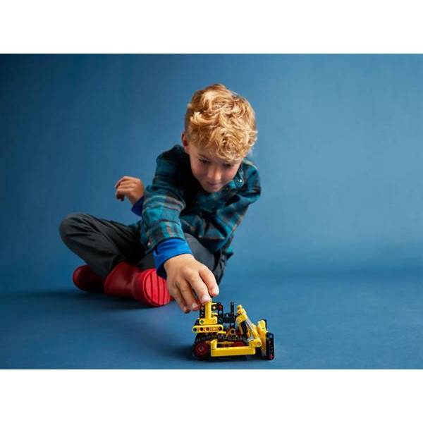Конструктор LEGO Technic Сверхмощный бульдозер 195 деталей (42163)