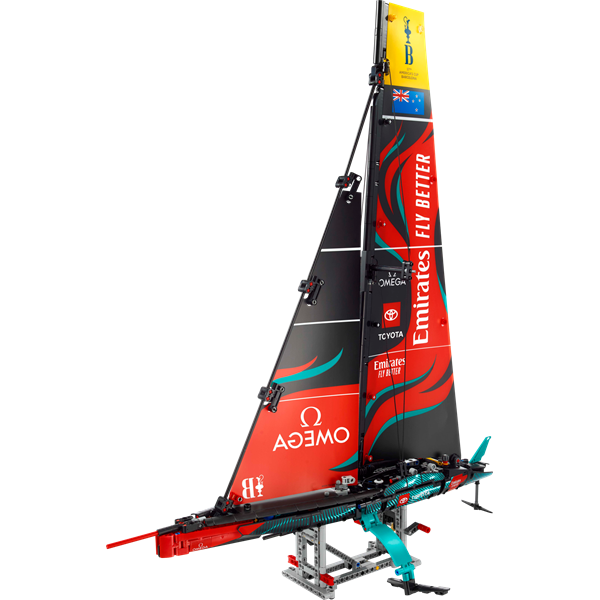Конструктор LEGO Technic Яхта Emirates Team New Zealand AC75 962 деталі (42174)