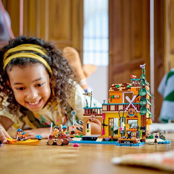 Конструктор LEGO Водні види спорту в таборі пригод Friends 628 деталей (42626)