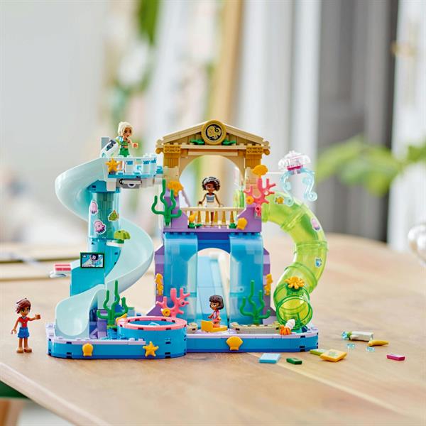 Конструктор LEGO Friends Аквапарк Хартлейк-Сіті 814 деталей (42630)