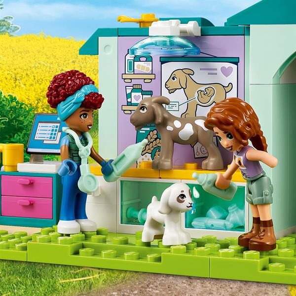 Конструктор LEGO Friends Ветеринарна клініка для сільськогосподарських тварин 161 деталь (42632)