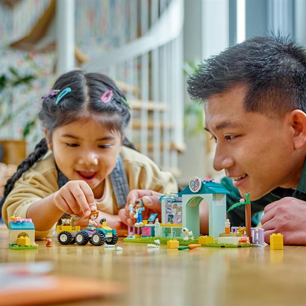 Конструктор LEGO Friends Ветеринарна клініка для сільськогосподарських тварин 161 деталь (42632)