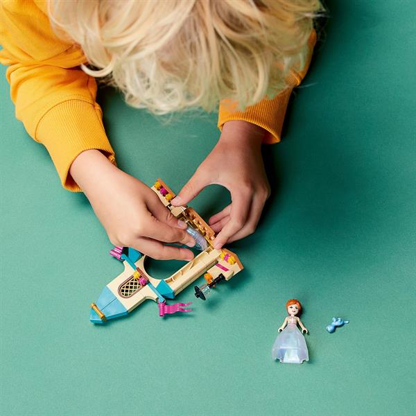 Конструктор LEGO Disney Princess Холодне серце 2 Подвір'я палацу Анни 74 деталі (43198)