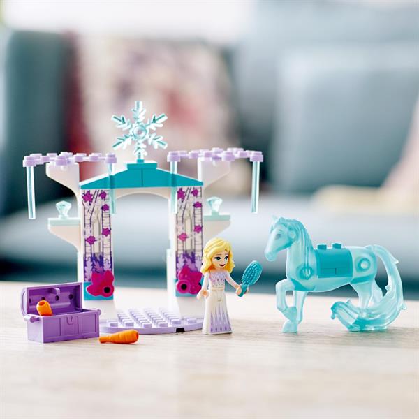 Конструктор LEGO Disney Princess Холодне серце 2 Ельза та крижана конюшня Нокка 53 деталі (43209)
