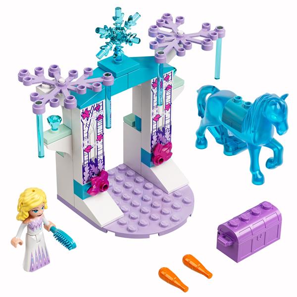 Конструктор LEGO Disney Princess Холодне серце 2 Ельза та крижана конюшня Нокка 53 деталі (43209)