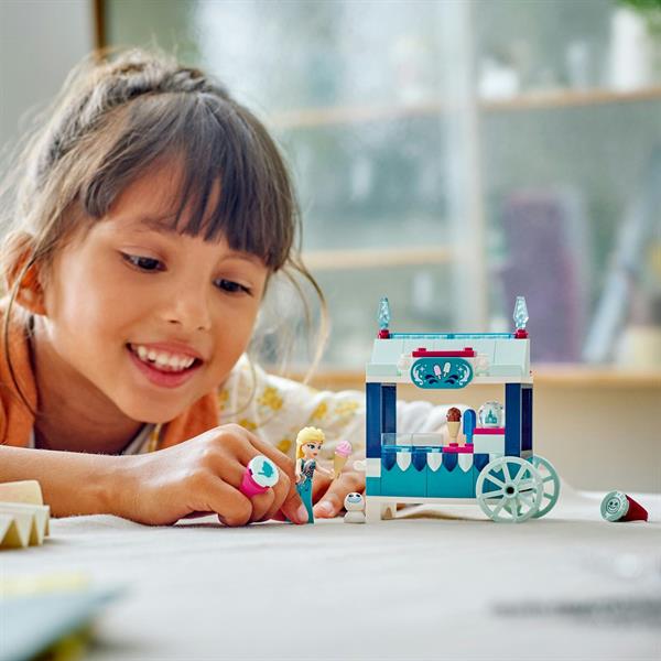 Конструктор LEGO Disney Крижані ласощі Ельзи 82 деталі (43234)