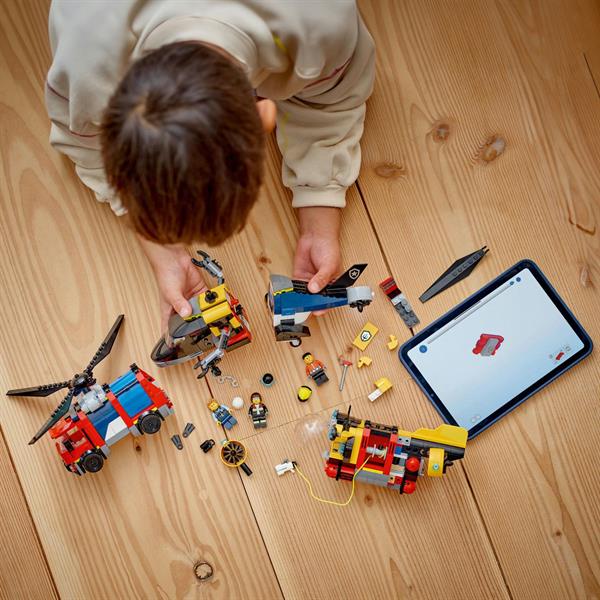 Конструктор LEGO City Ремікс вертольотів, пожежних машин і підводних човнів 874 деталі (60462)