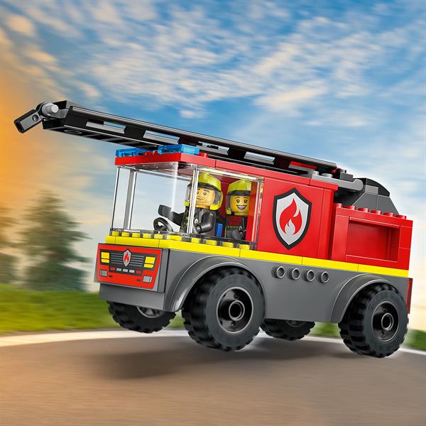 Конструктор LEGO City Пожежна машина з драбиною 82 деталі (60463)