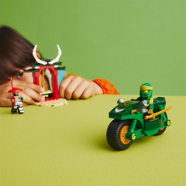 Конструктор LEGO NINJAGO Дорожній мотоцикл ніндзя Ллойда 64 деталі (71788)