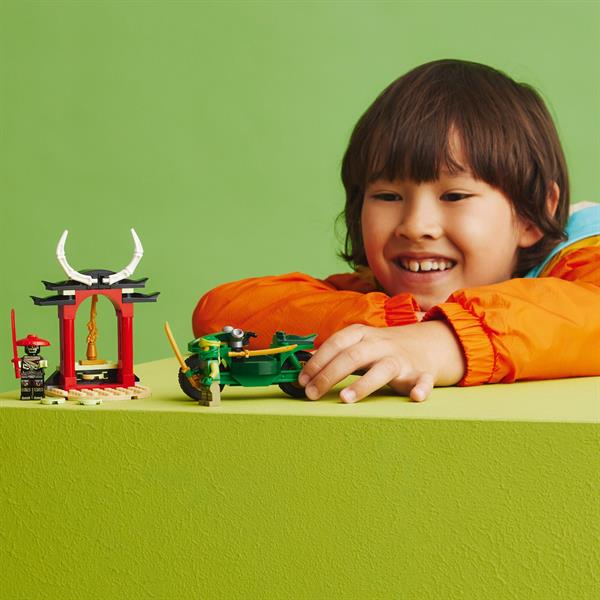 Конструктор LEGO NINJAGO Дорожній мотоцикл ніндзя Ллойда 64 деталі (71788)