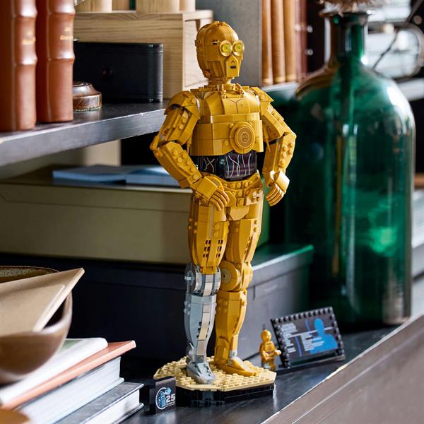 Конструктор LEGO Star Wars C-3PO 1138 деталей (75398)