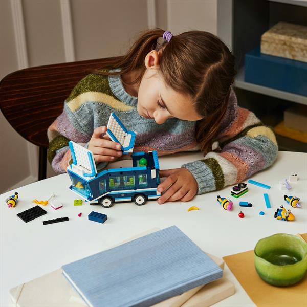 Конструктор LEGO Despicable Me Музичний автобус для вечірок Посіпак 379 деталей (75581)