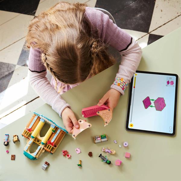 Конструктор LEGO Wicked Ґлінда, Ельфаба й Несароза в Університеті Шиз 304 детали (75681)