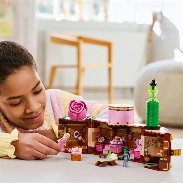 Конструктор LEGO Wicked Кімната Ґлінди й Ельфаби 740 деталей (75683)