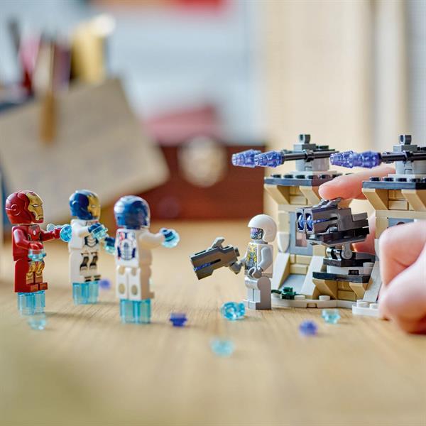 Конструктор LEGO Marvel Залізна людина і Залізний легіон проти солдата Гідри 135 деталей (76288)