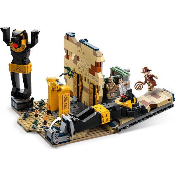 Конструктор LEGO Indiana Jones Втеча із загубленої гробниці 600 деталей (77013)