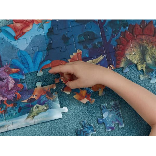 Пазл-панорама Hape Динозаври світяться 150 см, 200 ел. (E1632)