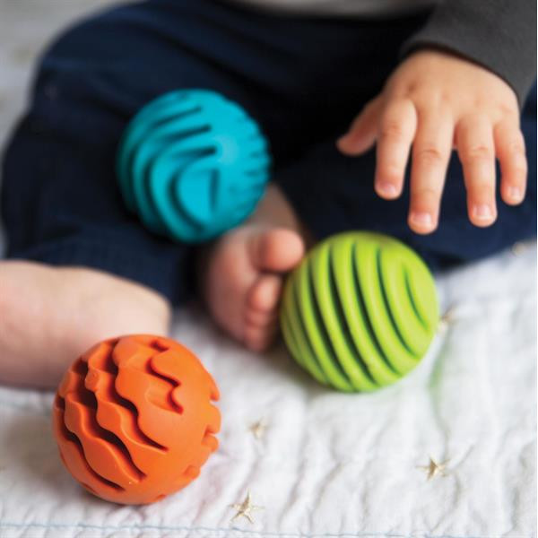 Прорізувач-брязкальце Fat Brain Toys Sensory Rollers Сенсорні кулі 3 шт. (FA161-1)