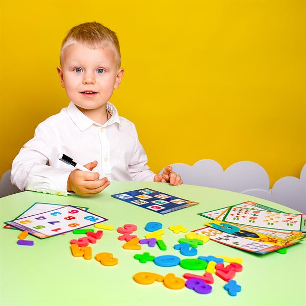 Магнітний набір Vladi Toys Математика з маркером (VT5411-16)