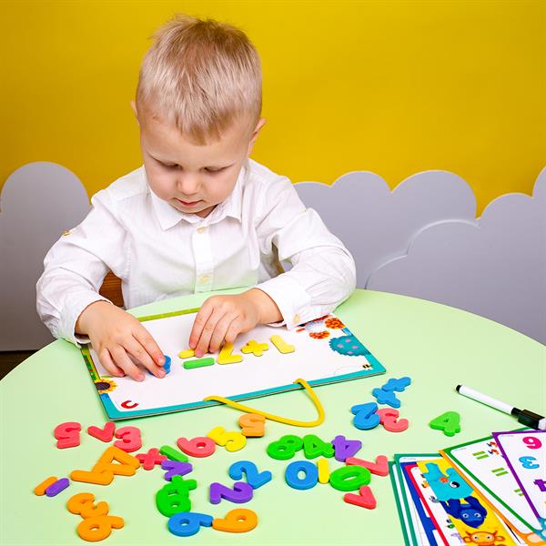 Магнітний набір Vladi Toys Математика з маркером (VT5411-16)